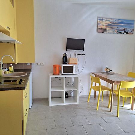 Geltoni Apartamentai Palanga Buitenkant foto