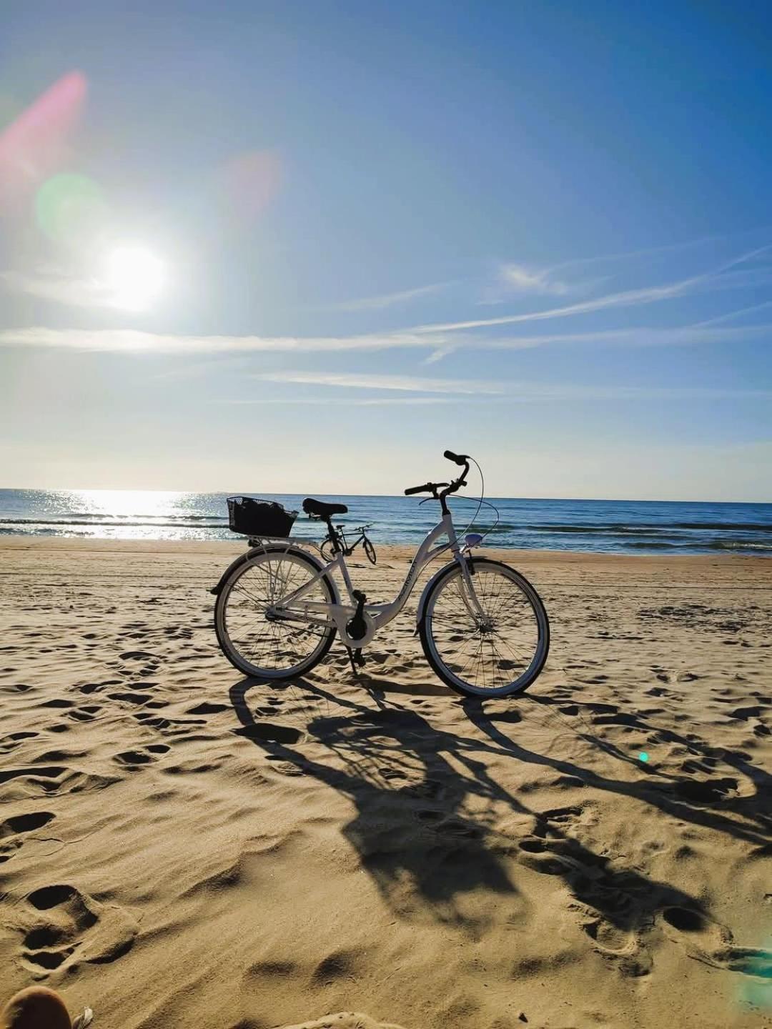 Geltoni Apartamentai Palanga Buitenkant foto